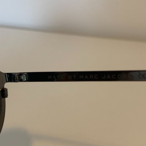 Marc Jacobs Sunglasses - Picture 4 of 5